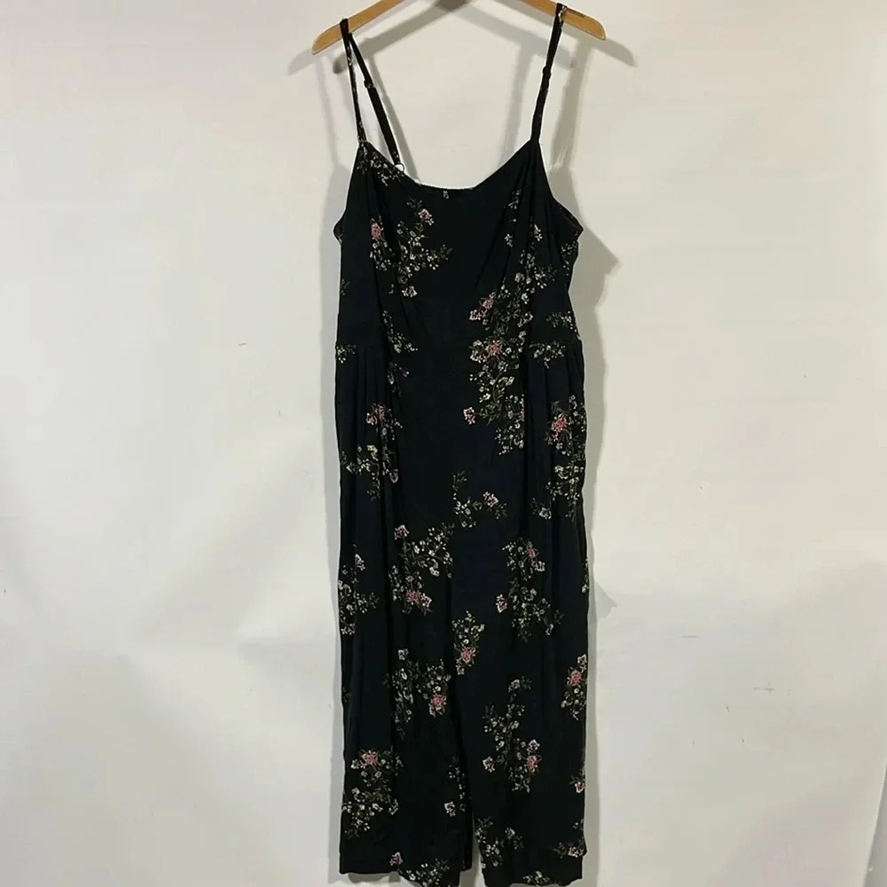 Torrid women’s floral‎ romper